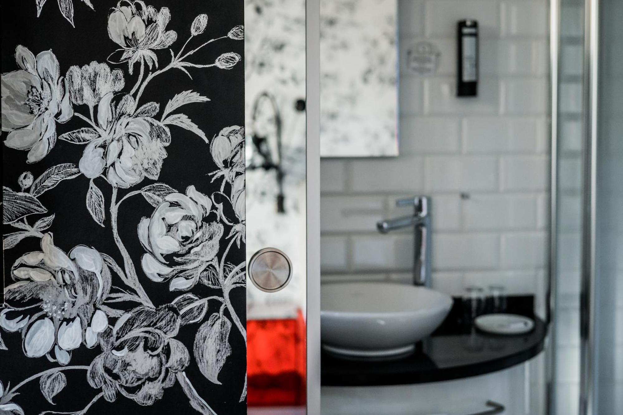 Hotel Der Rebstock Art&design